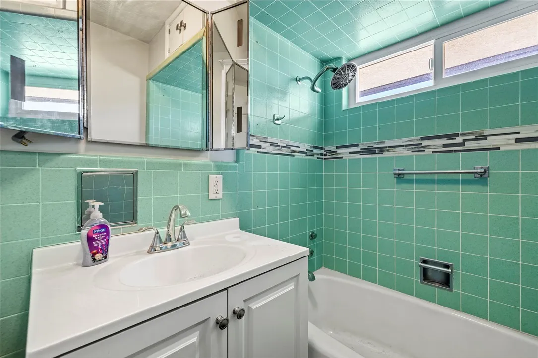 9838 Central Road, Apple Valley, California 92308 home-pic-42