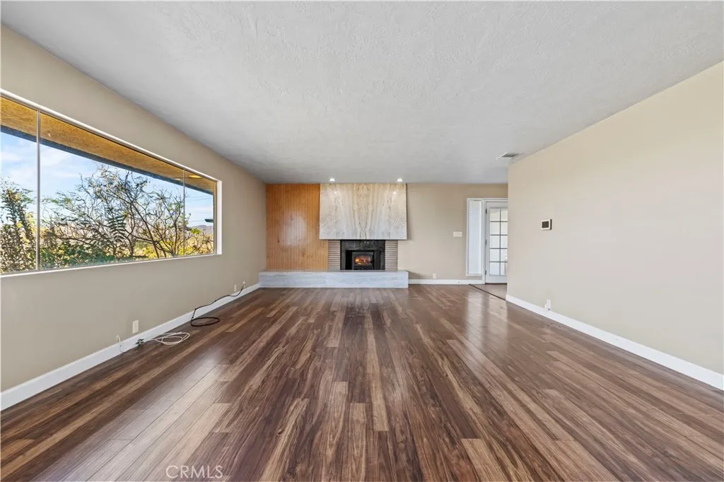 9838 Central Road, Apple Valley, California 92308 home-pic-25