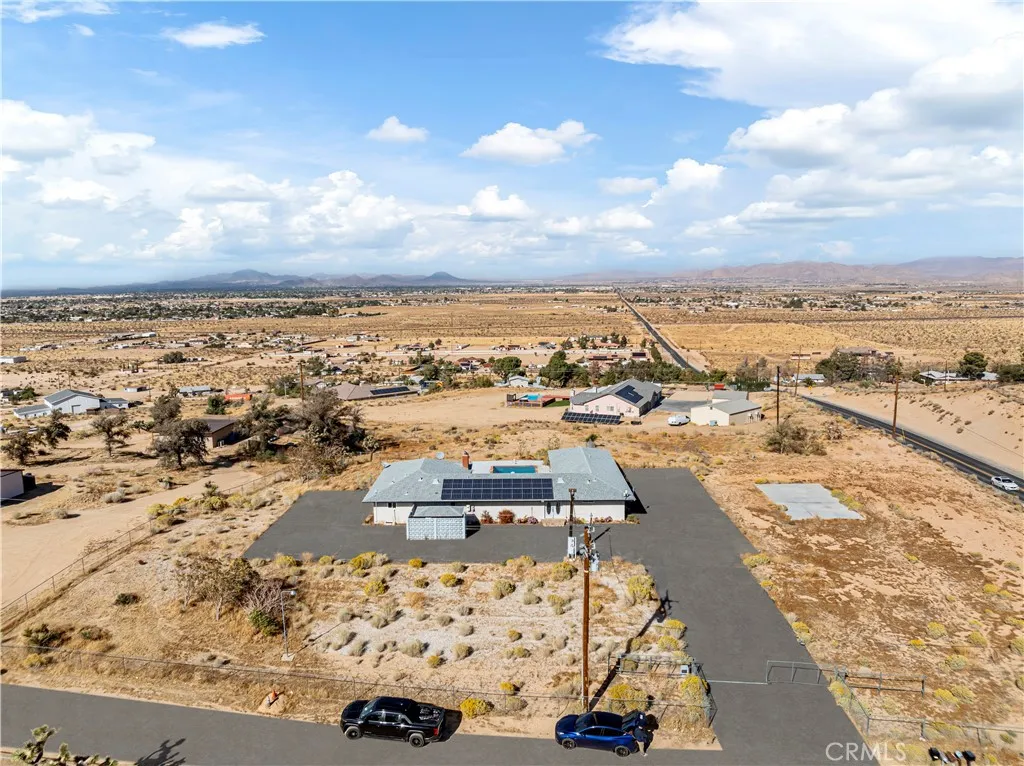 9838 Central Road, Apple Valley, California 92308 home-pic-3