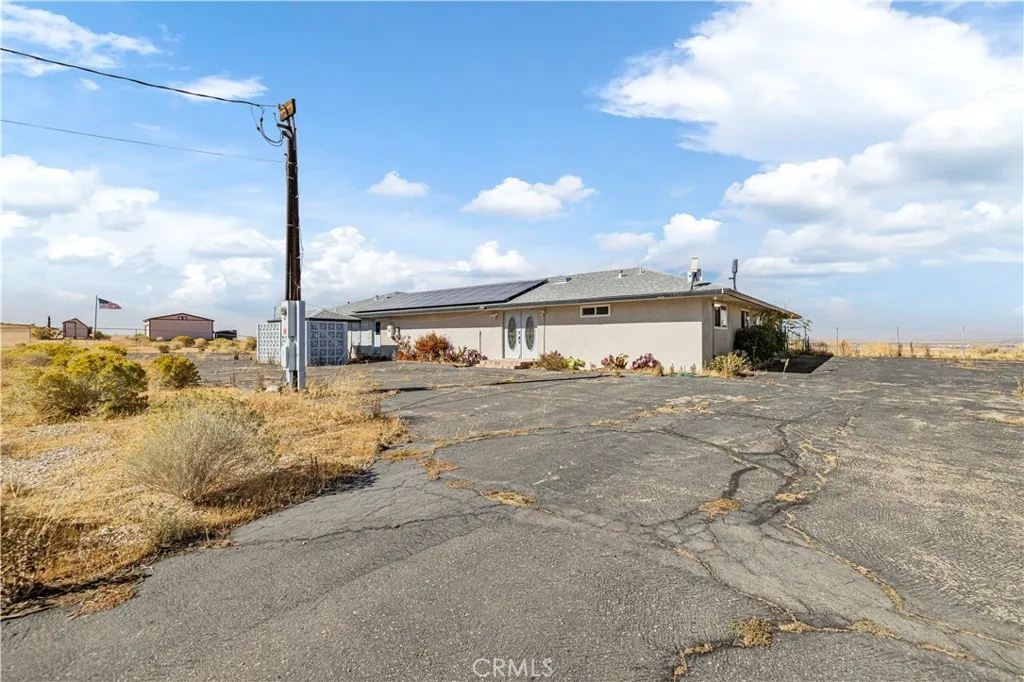 9838 Central Road, Apple Valley, California 92308 home-pic-48