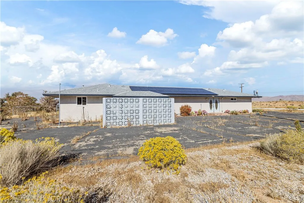 9838 Central Road, Apple Valley, California 92308 home-pic-49