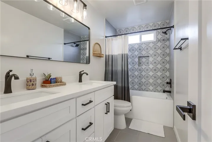 218 Avenida Lobeiro, San Clemente, California 92672