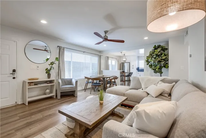 218 Avenida Lobeiro, San Clemente, California 92672