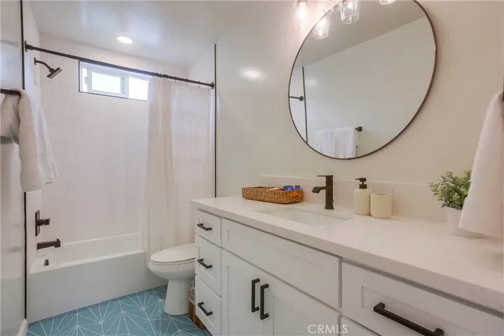 218 Avenida Lobeiro, San Clemente, California 92672