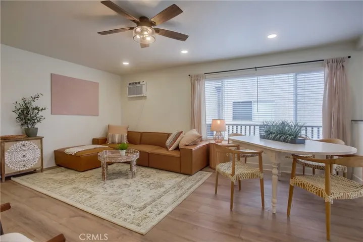 218 Avenida Lobeiro, San Clemente, California 92672