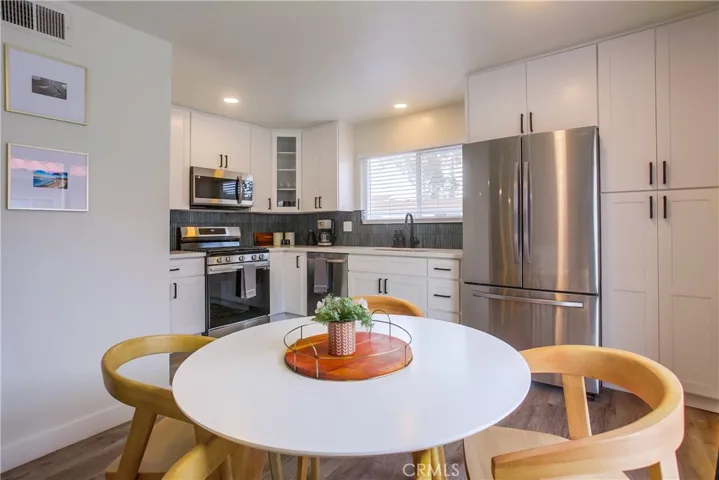 218 Avenida Lobeiro, San Clemente, California 92672