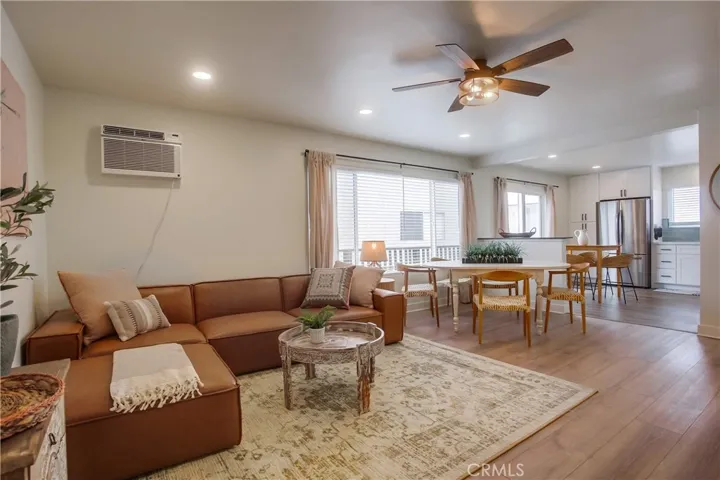 218 Avenida Lobeiro, San Clemente, California 92672