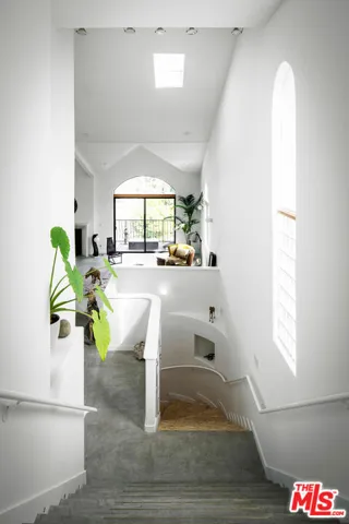 3726 Glenalbyn Drive, Los Angeles, California 90065