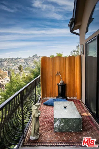 3726 Glenalbyn Drive, Los Angeles, California 90065
