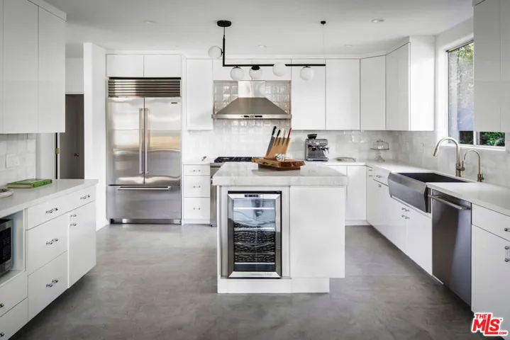 3726 Glenalbyn Drive, Los Angeles, California 90065