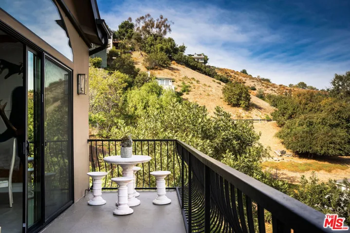 3726 Glenalbyn Drive, Los Angeles, California 90065