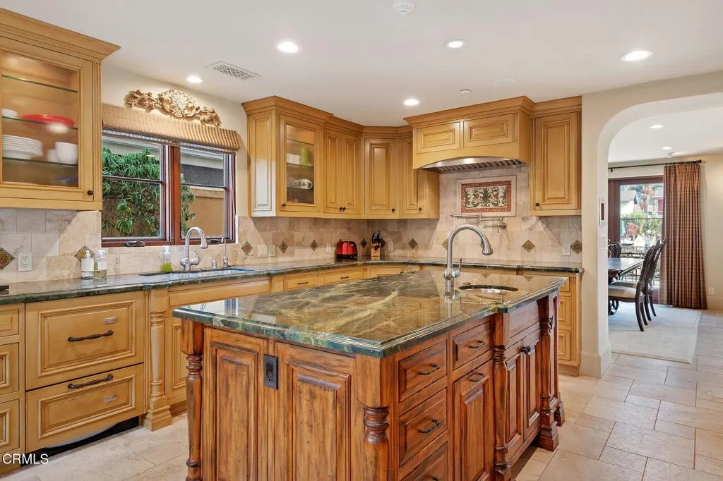 2790 Sailor Avenue, Ventura, California 93001 home-pic-16