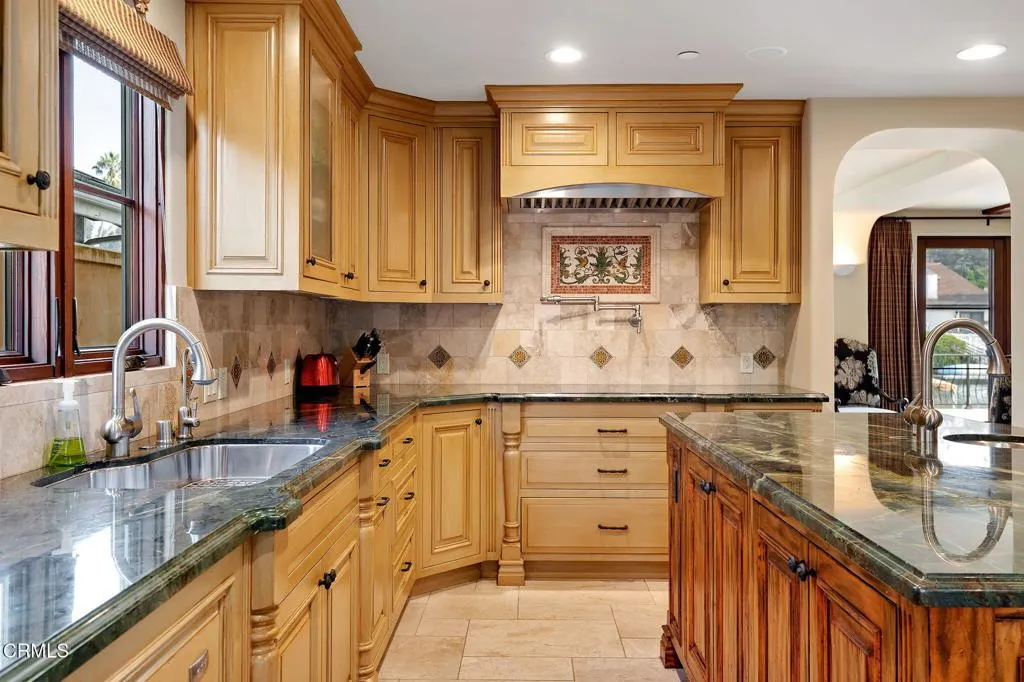 2790 Sailor Avenue, Ventura, California 93001 home-pic-17