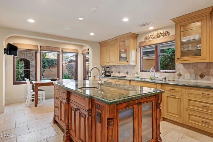 11-web-or-mls-11 - Kitchen