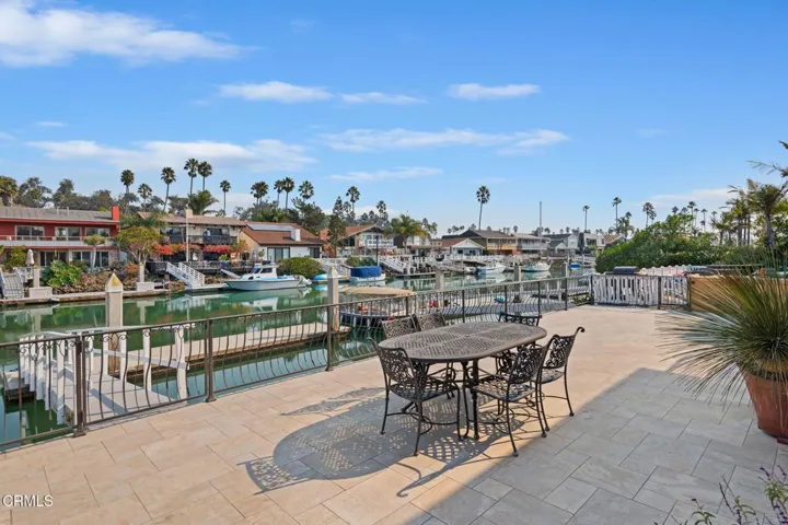 21-web-or-mls-21 - Deck