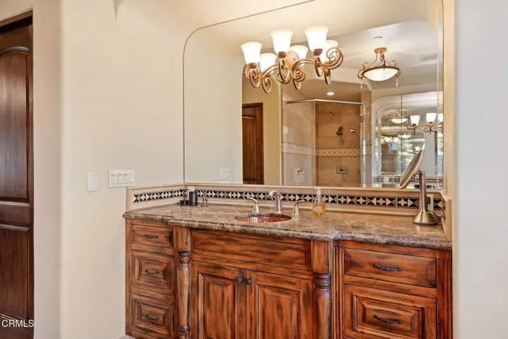 31-web-or-mls-31 - Primary Bathroom