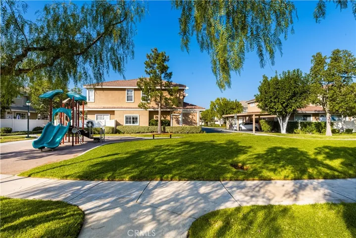 816 S Yellowstone Way, Anaheim Hills, California 92808