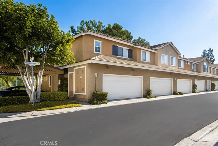 816 S Yellowstone Way, Anaheim Hills, California 92808