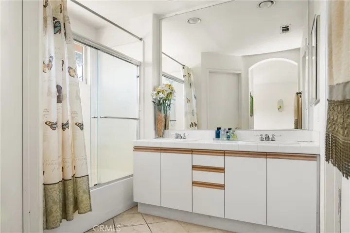 816 S Yellowstone Way, Anaheim Hills, California 92808