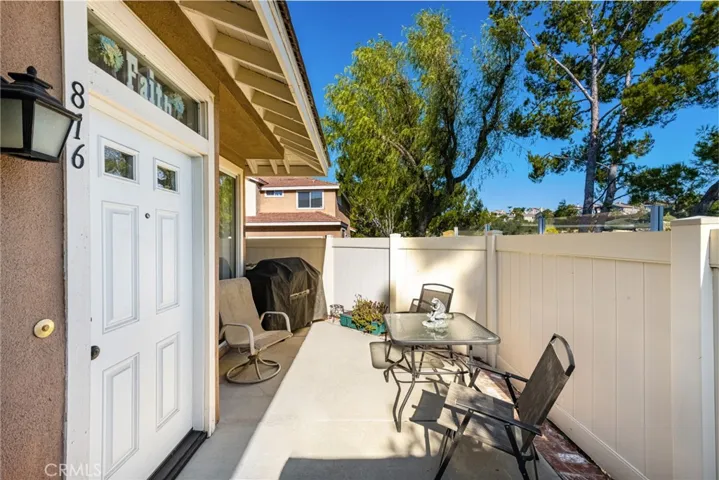 816 S Yellowstone Way, Anaheim Hills, California 92808