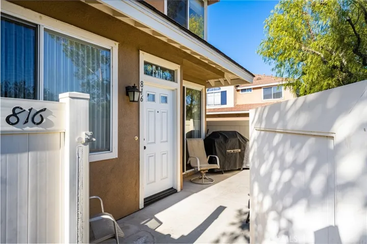 816 S Yellowstone Way, Anaheim Hills, California 92808