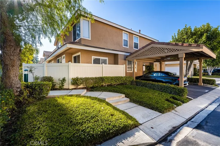 816 S Yellowstone Way, Anaheim Hills, California 92808