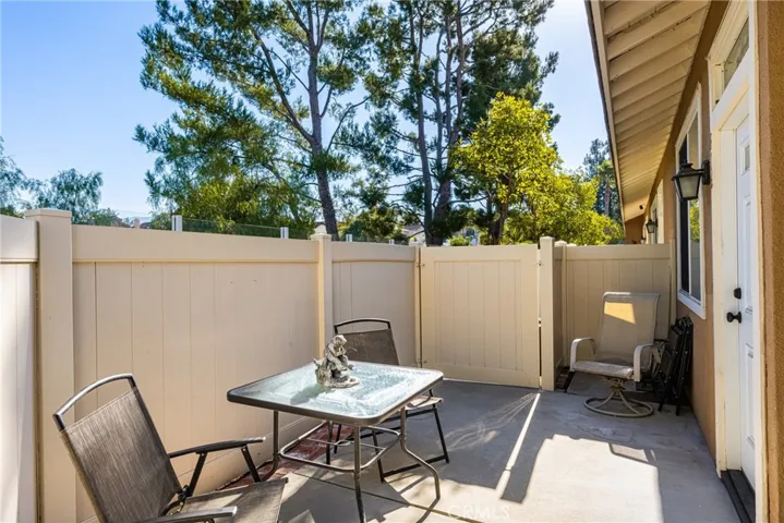 816 S Yellowstone Way, Anaheim Hills, California 92808
