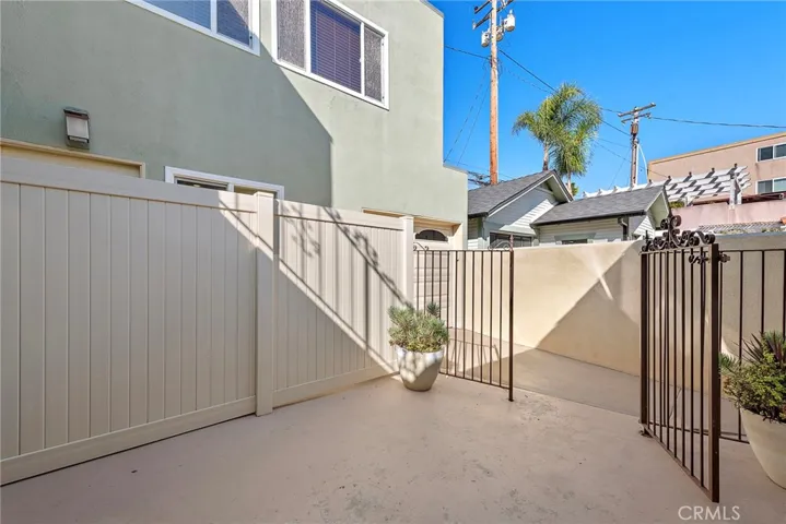 165 Quincy Avenue, Long Beach, California 90803