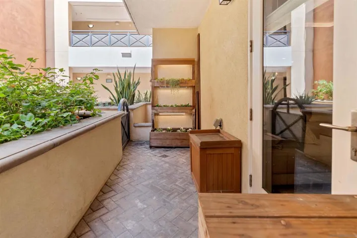 3650 5th Ave 207, San Diego, California 92103