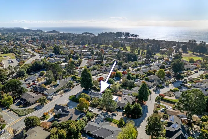 900 Clubhouse Drive, Aptos, California 95003