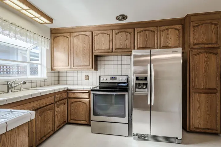 2064 Trinity Street, San Mateo, California 94403