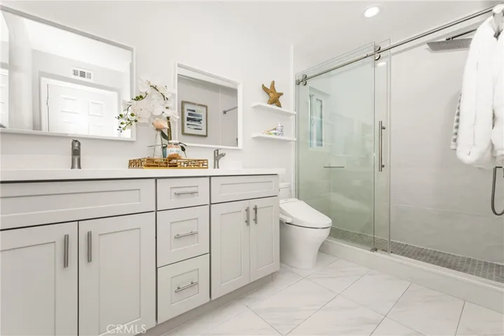 21 Bayporte 24, Irvine, California 92614