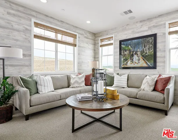 28708 Plume Way, Santa Clarita, California 91350