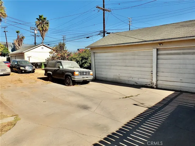 1418 S Mansfield Avenue, Los Angeles, California 90019