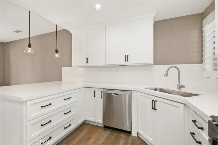 8 Luzern, Mission Viejo, California 92692
