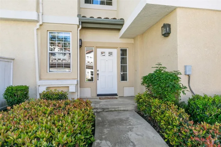 8 Luzern, Mission Viejo, California 92692