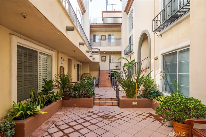 7120 La Tijera Boulevard C101, Los Angeles, California 90045