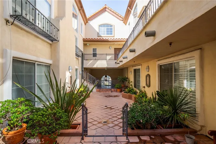 7120 La Tijera Boulevard C101, Los Angeles, California 90045