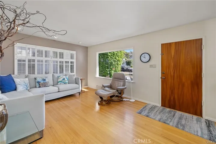 503 N Paulina Avenue, Redondo Beach, California 90277