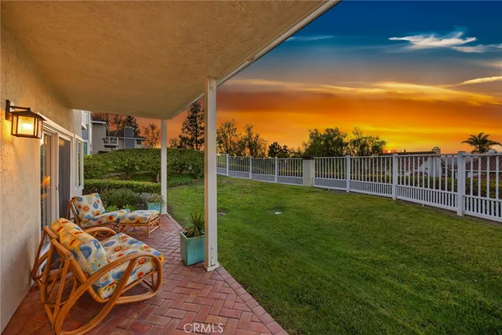 Low Maintenance Outdoor Space with Stunning Views