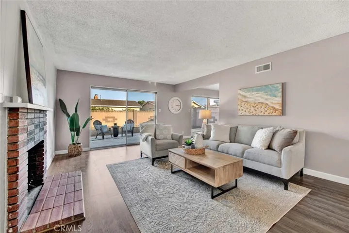 Has both fireplace and central AC