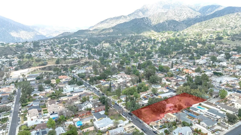 10520 Hillhaven Avenue, Tujunga, California 91042 home-pic-34