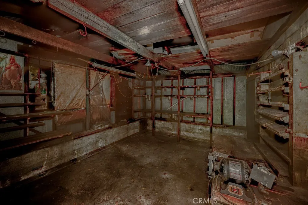 10520 Hillhaven Avenue, Tujunga, California 91042 home-pic-71