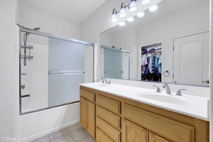 684 Gidda Loop, Yuba City, California 95993