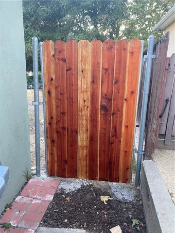 NORTH GATE
