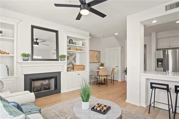 13080 Pacific Promenade 324, Playa Vista, California 90094