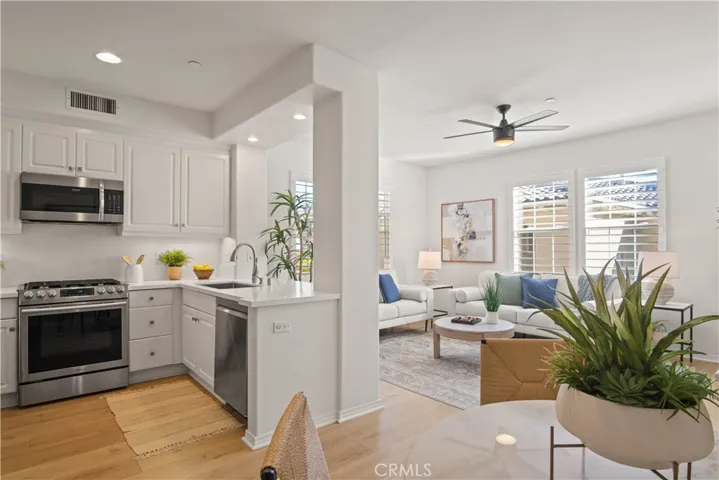 13080 Pacific Promenade 324, Playa Vista, California 90094