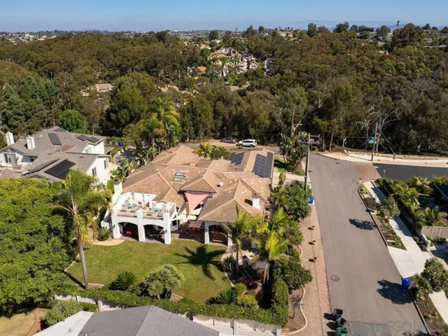 2807 Crest Dr, Carlsbad, California 92008
