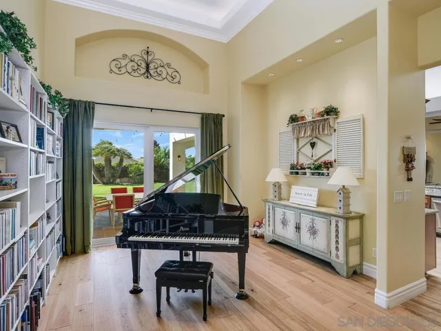 2807 Crest Dr, Carlsbad, California 92008
