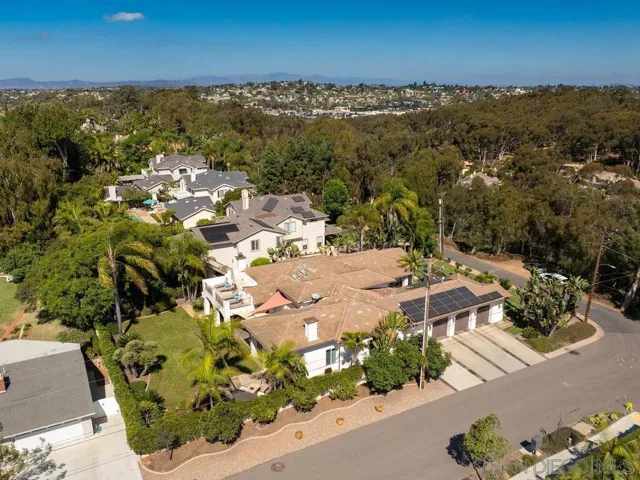 2807 Crest Dr, Carlsbad, California 92008